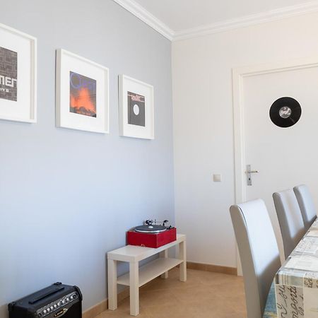 Vinyl Flat Bed & Breakfast - Rooms Lagos Exterior photo