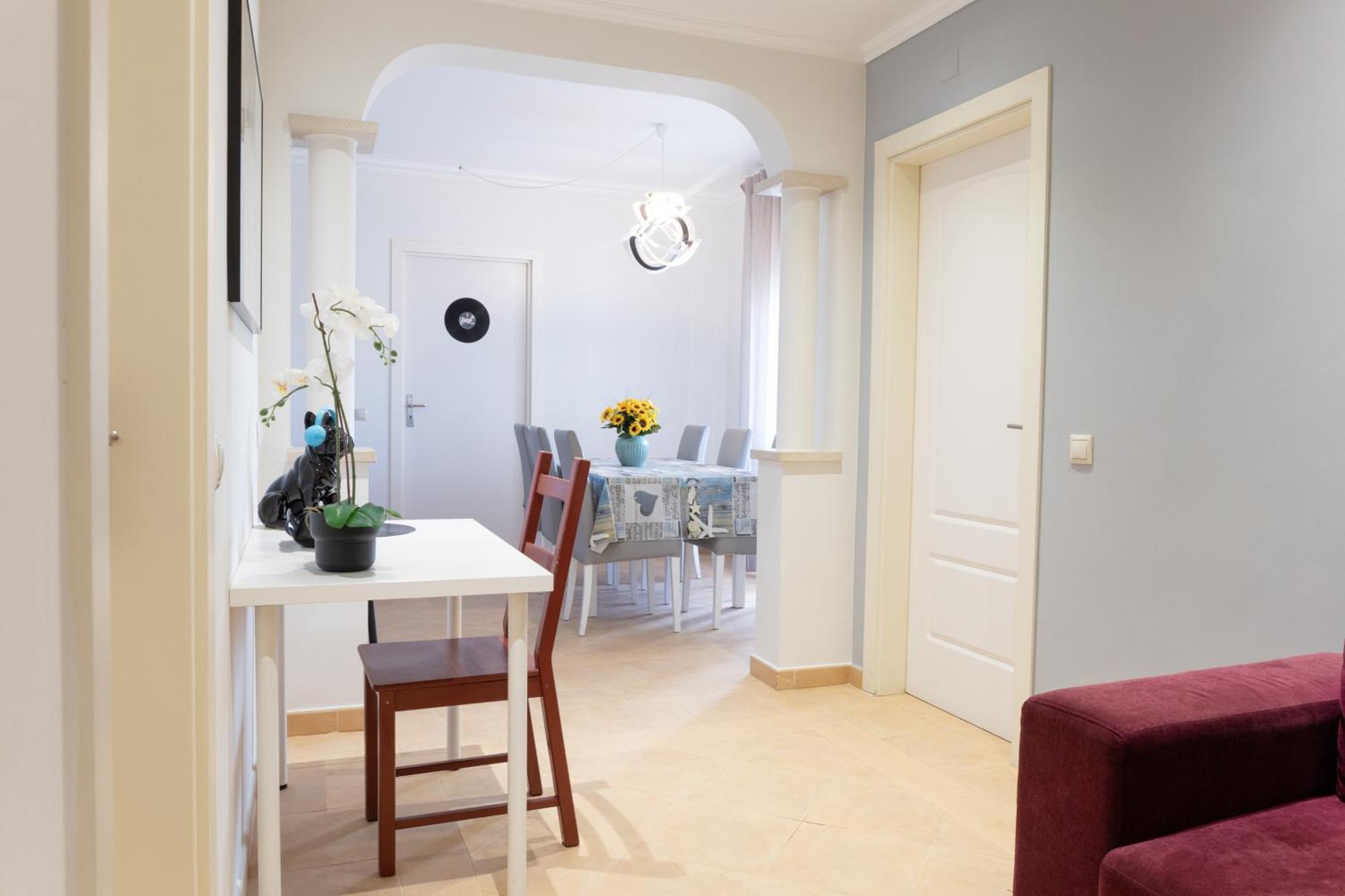 Vinyl Flat Bed & Breakfast - Rooms Lagos Exterior photo