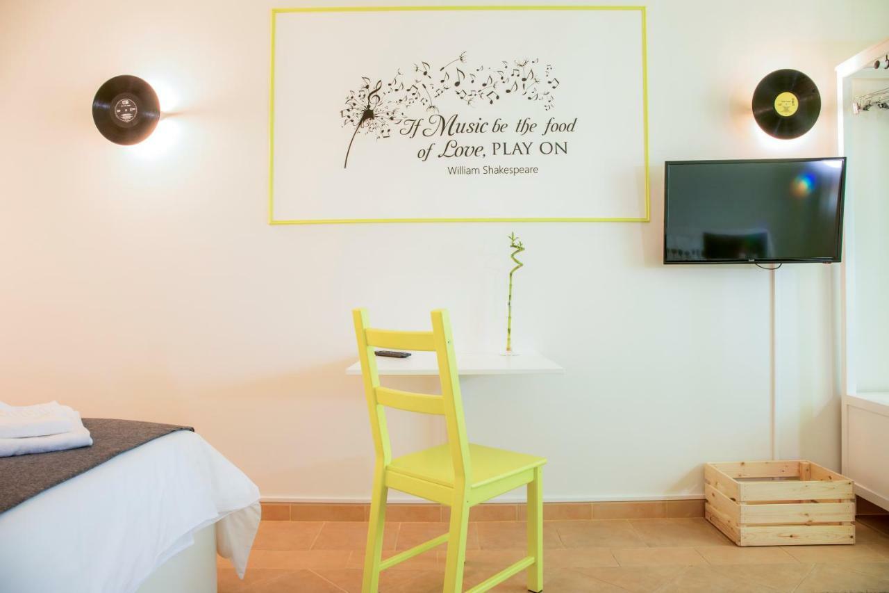 Vinyl Flat Bed & Breakfast - Rooms Lagos Exterior photo